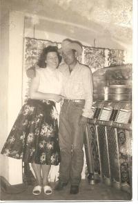 Lois Evelyn and Rudolph Joseph Peschel, Jr.